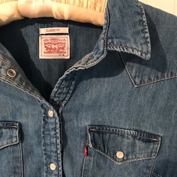 Levi’s collared jean shirt - Picture 2 of 3